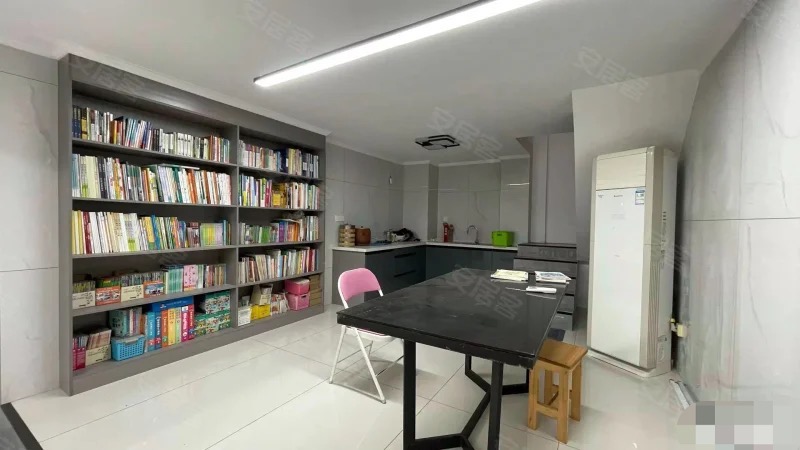 捡漏，沔阳清华园1楼 ，带架空，赠送130平，适合搞托管 楼下就是城南新二中二小，证满二