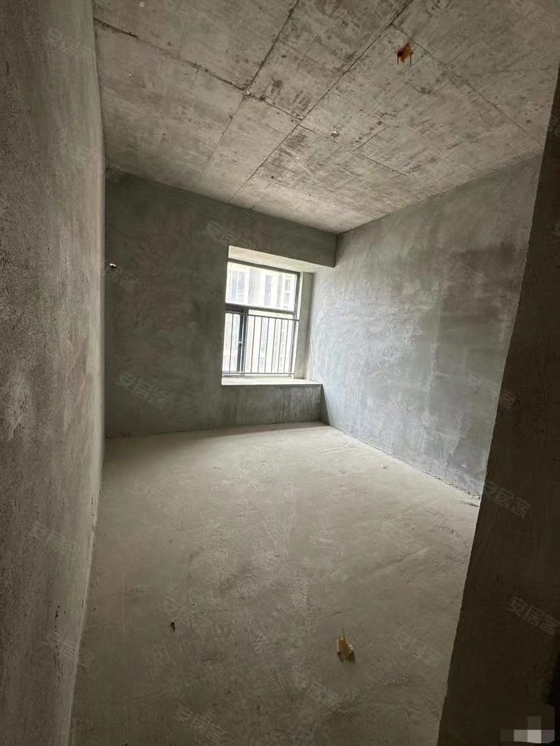 61，速度捡漏，蓝天新城，好楼层15楼，证件满二‼️单价5900，还送个地下车位