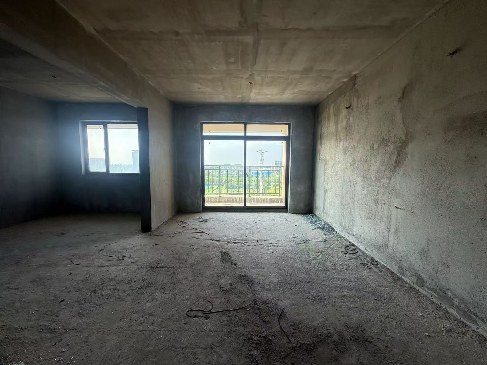 降价了，城南，荣怀次新小区，电梯小高层，好楼层电梯12楼，证满二