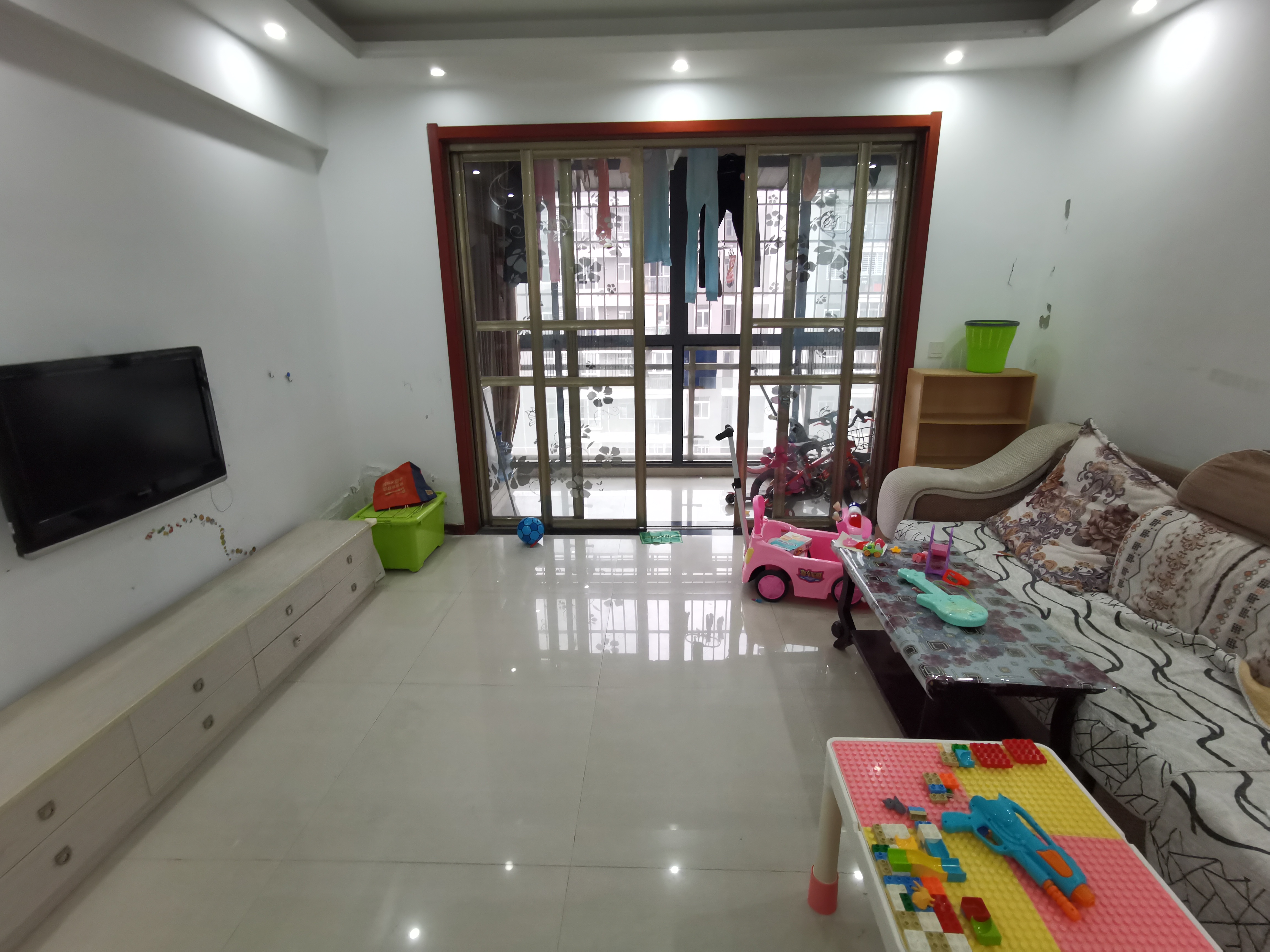 汉江景苑装修大三房  电梯小高层 上学方便