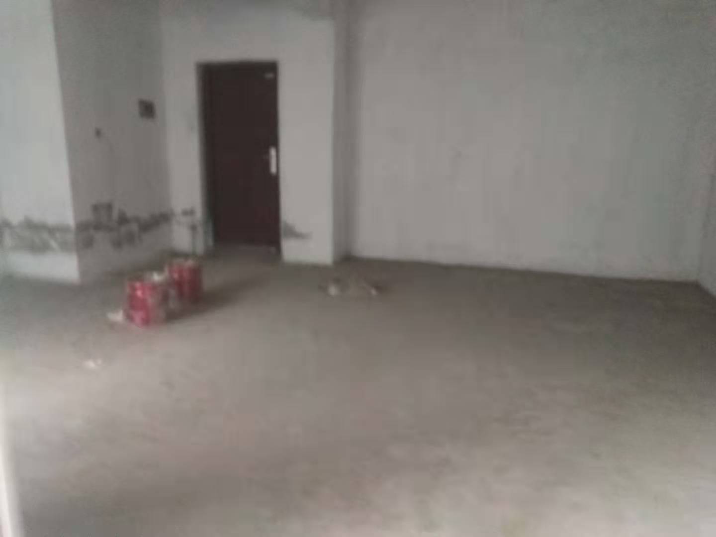 翰墨苑毛坯大三房一中对面单价低位置好房东诚意出售