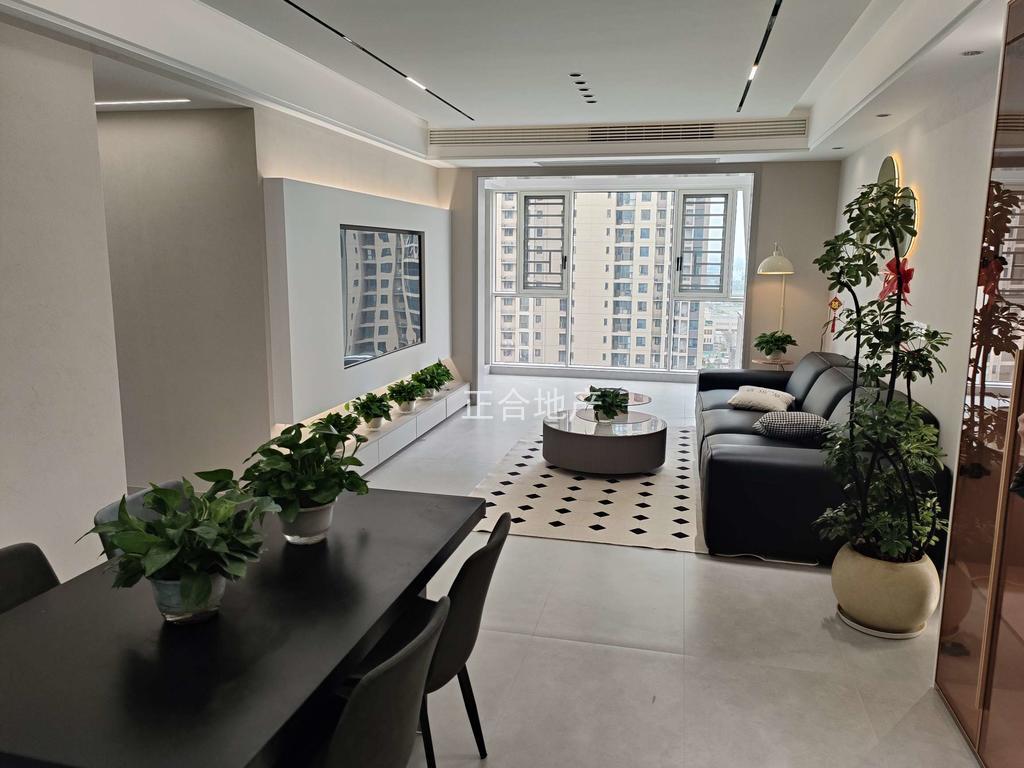 满庭春7期，全新装修，精装三房两卫，电梯好楼层，证满二，仙桃xiao学和三中