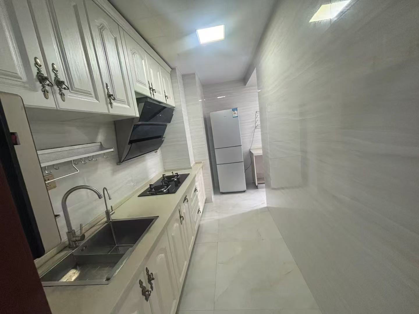 降价了，捡漏，城南，元泰A区，单价4766,精装3室2厅2卫，,新三中，好楼层