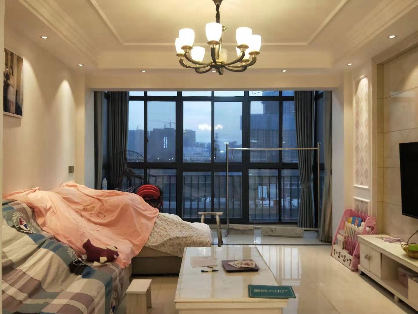 恒迪国际 精装二房 硬核家具 单价低诚心出售