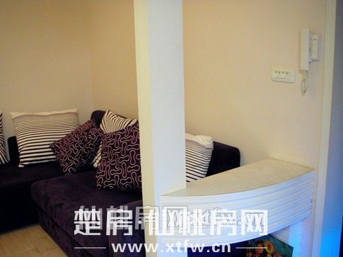 适合单身人士和新婚过渡期的小户型