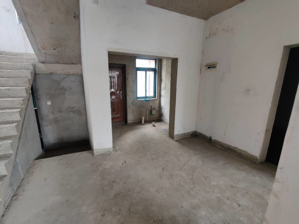 桃园居别墅职院对面有车库好停车带花园要便宜别墅的看过来