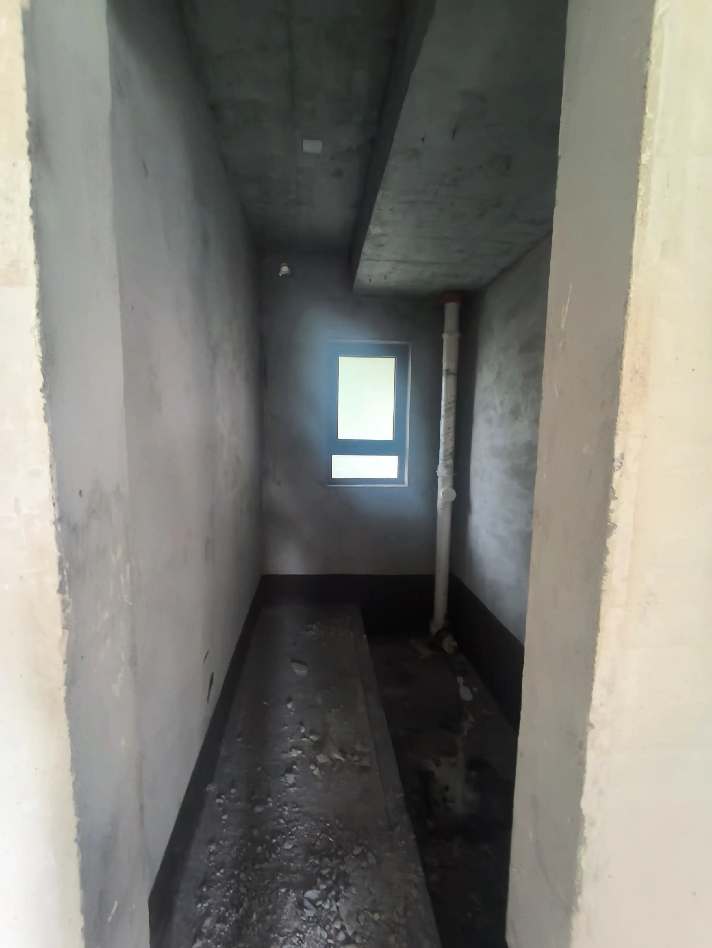 城南，吾悦，业主急卖，毛坯三房，诚心出售，价格可谈，