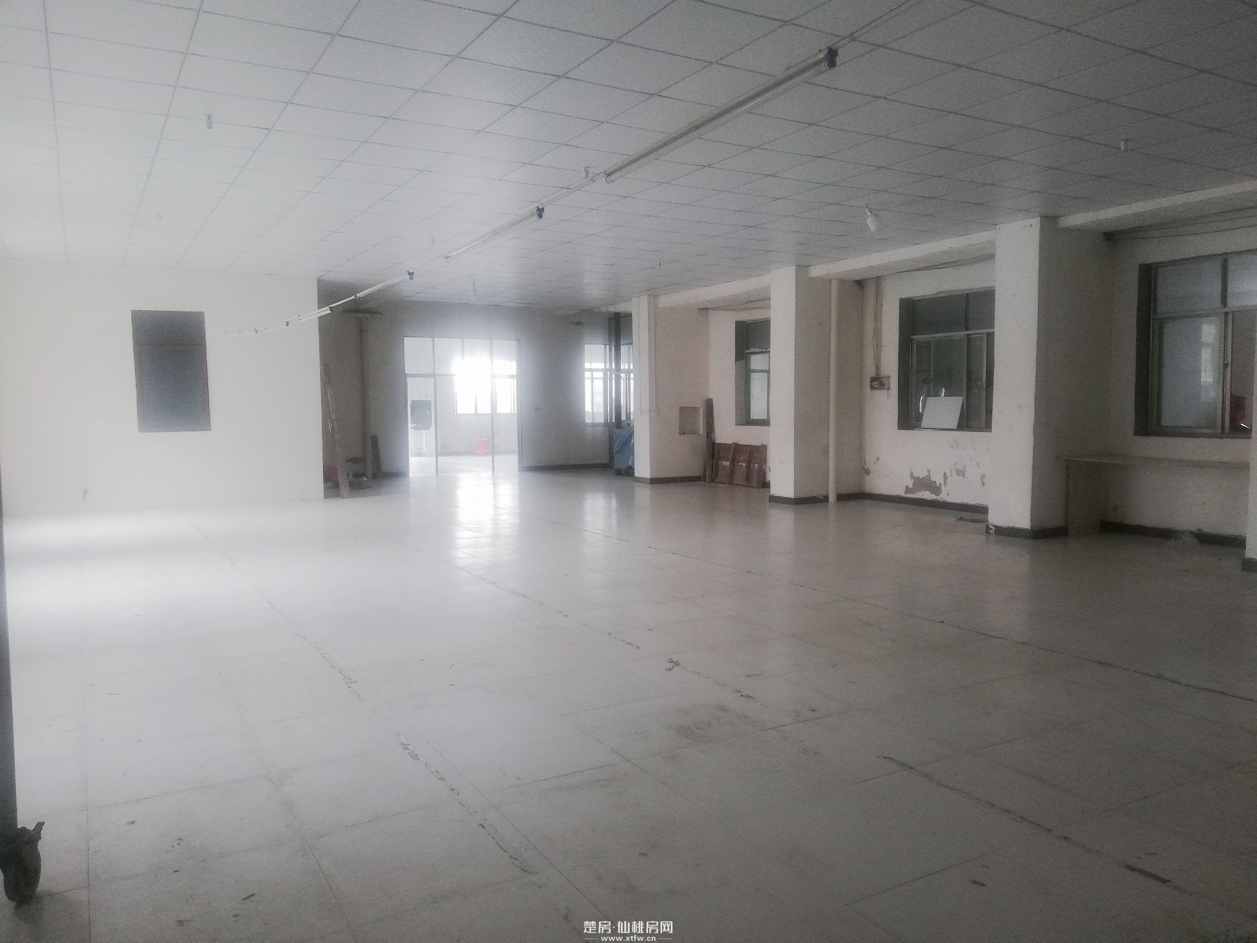 彭场镇三厢电水电齐全600平厂房可作仓库