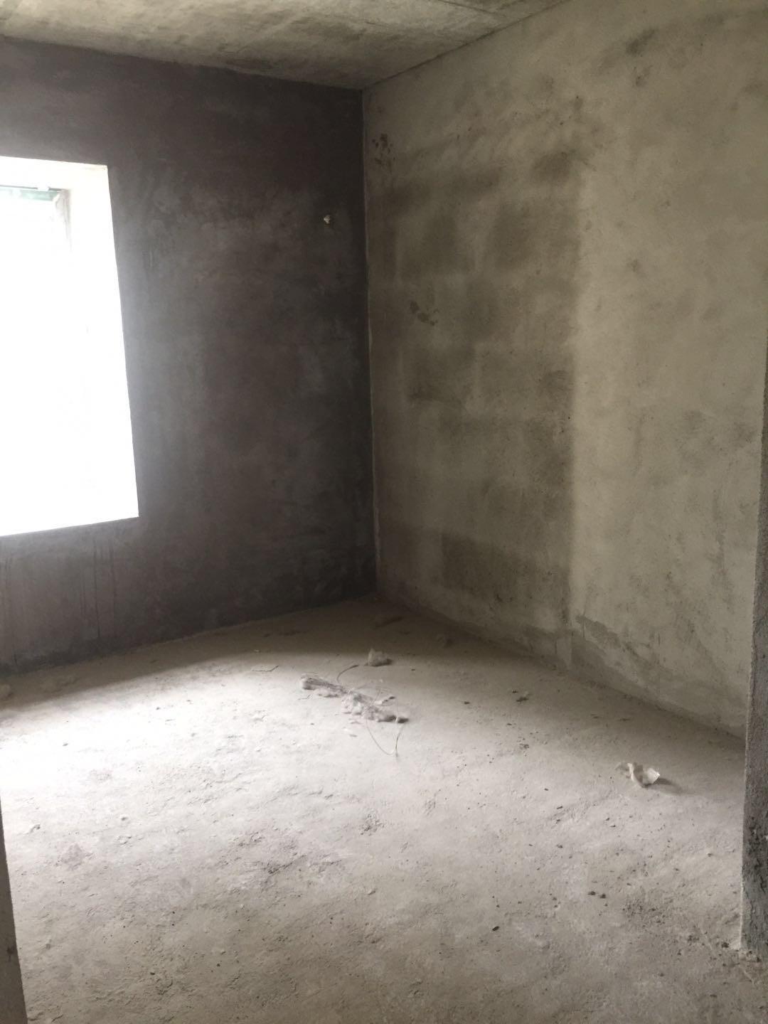 和合国际毛坯三房，可做四房，电梯中间楼层， 看房