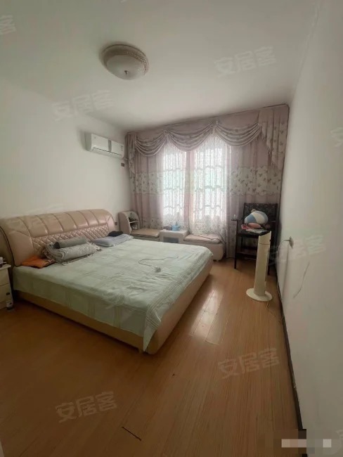 捡漏，商城附近，步梯2楼，精装3室2厅2卫，实验晓学，三中，