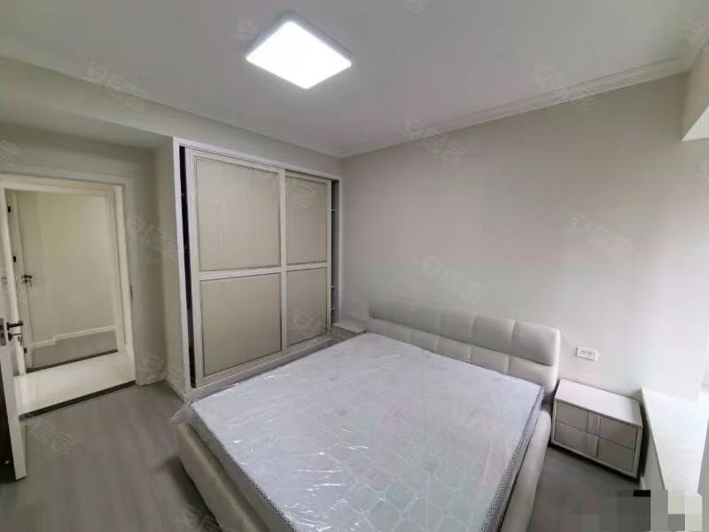 427，捡漏，和合国际，精装三房，老证，诚心出售