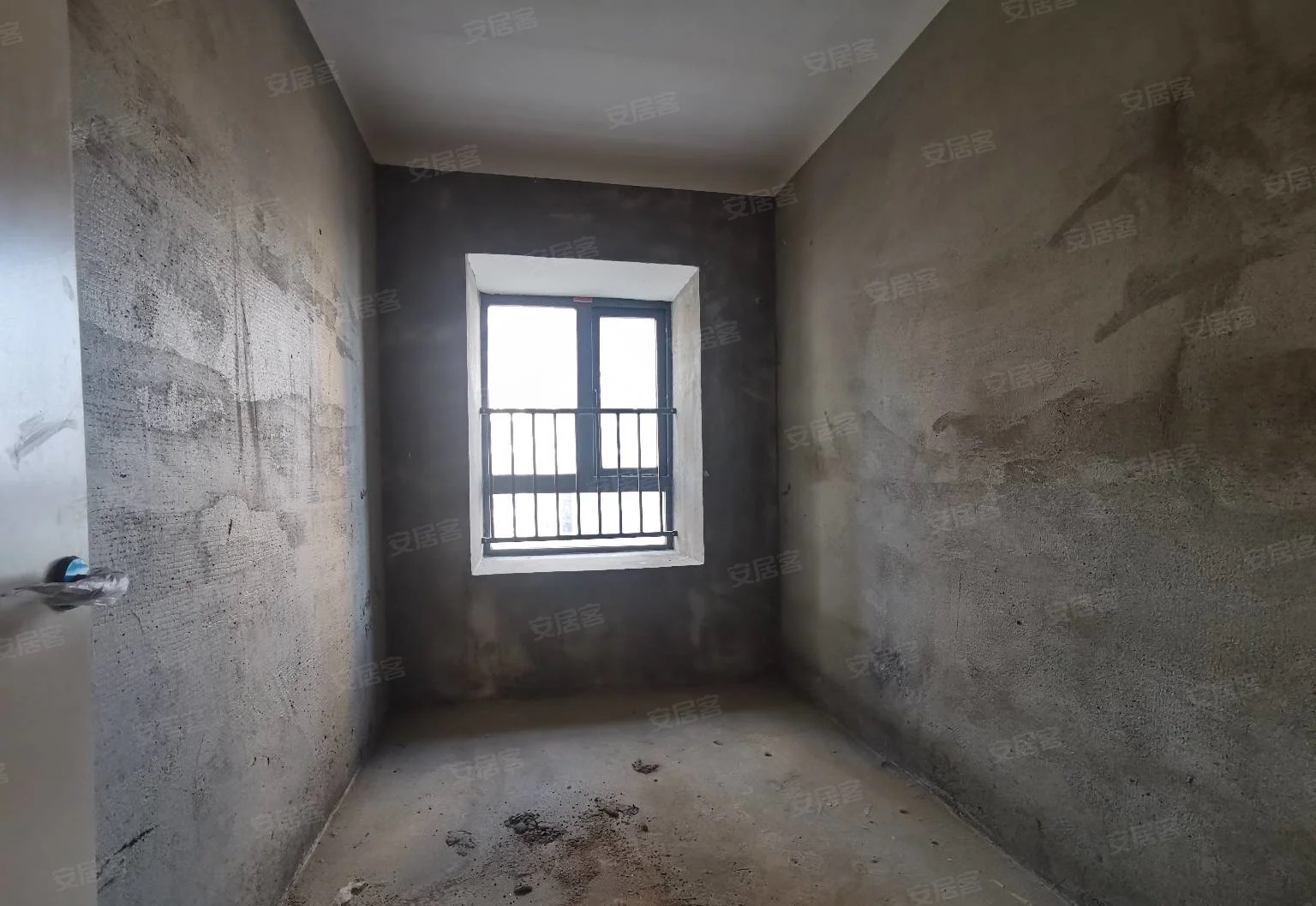 新二中旁，翡冷翠边户，南北双阳台，人车分流，证满二