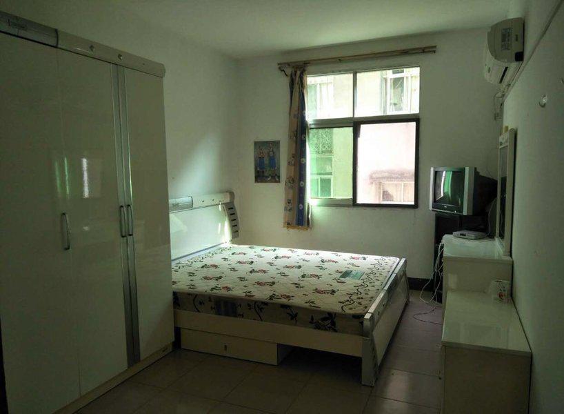 交通路实验  两房，陪读不错选择