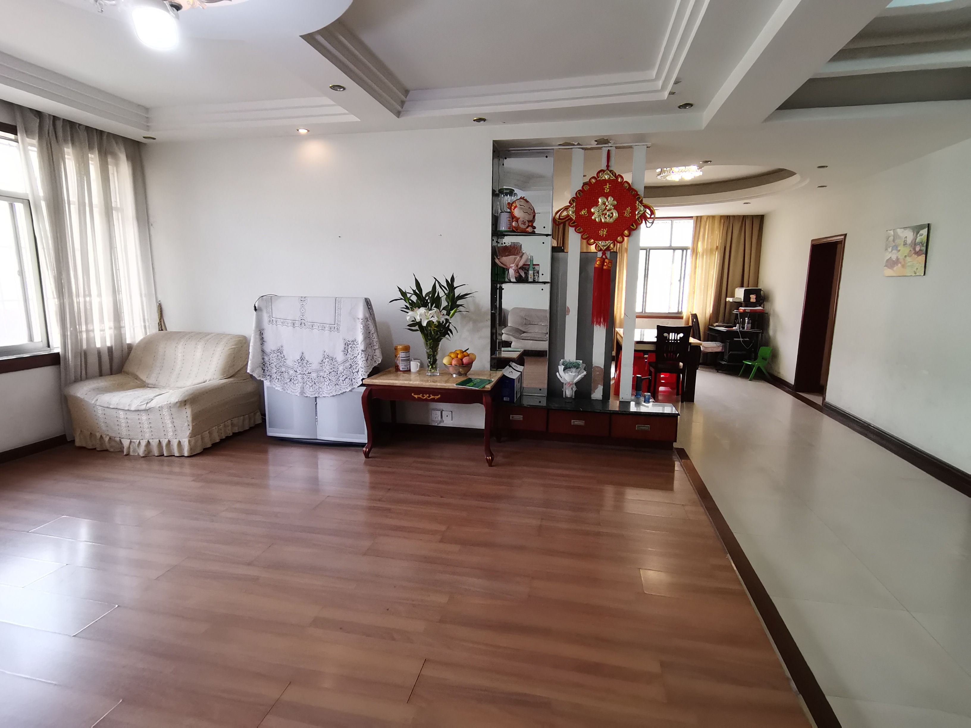 干河社区卫生服务宿舍精装四房中间楼层房东诚意出售