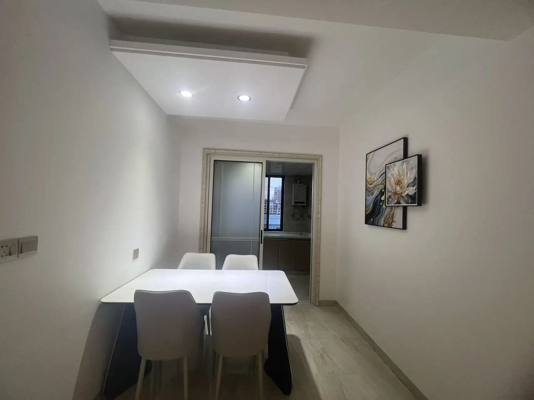 城西，红树湾，电梯小高层，边户，南北通透，精装3房2卫，老证