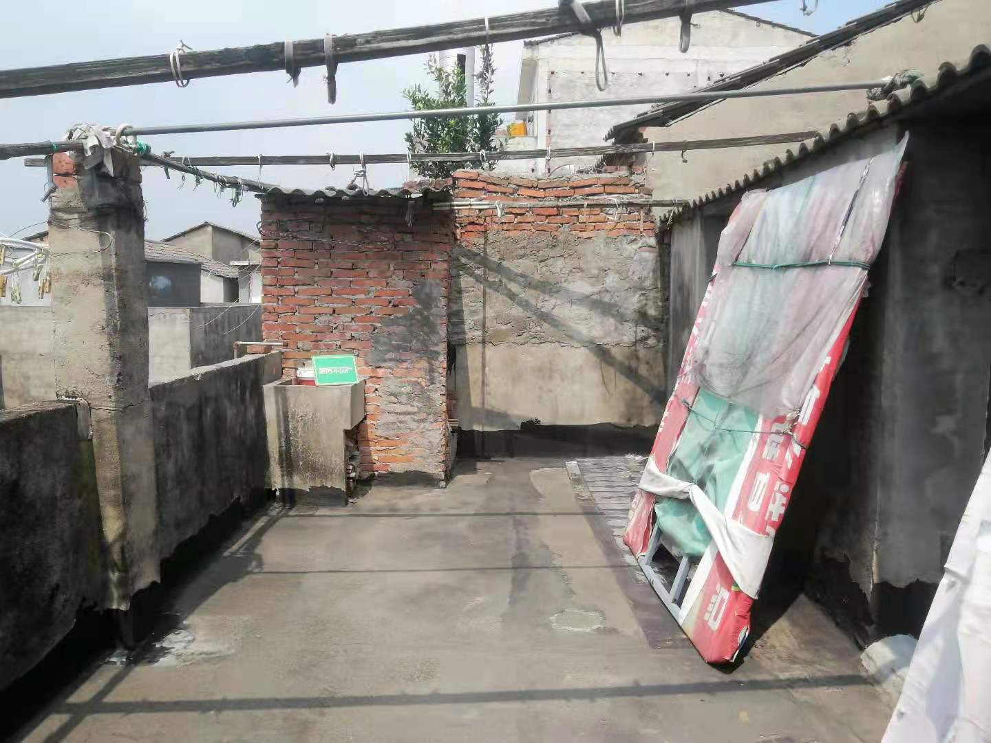 私房  街2间4层有证可过户门口可以走大货车非常方便