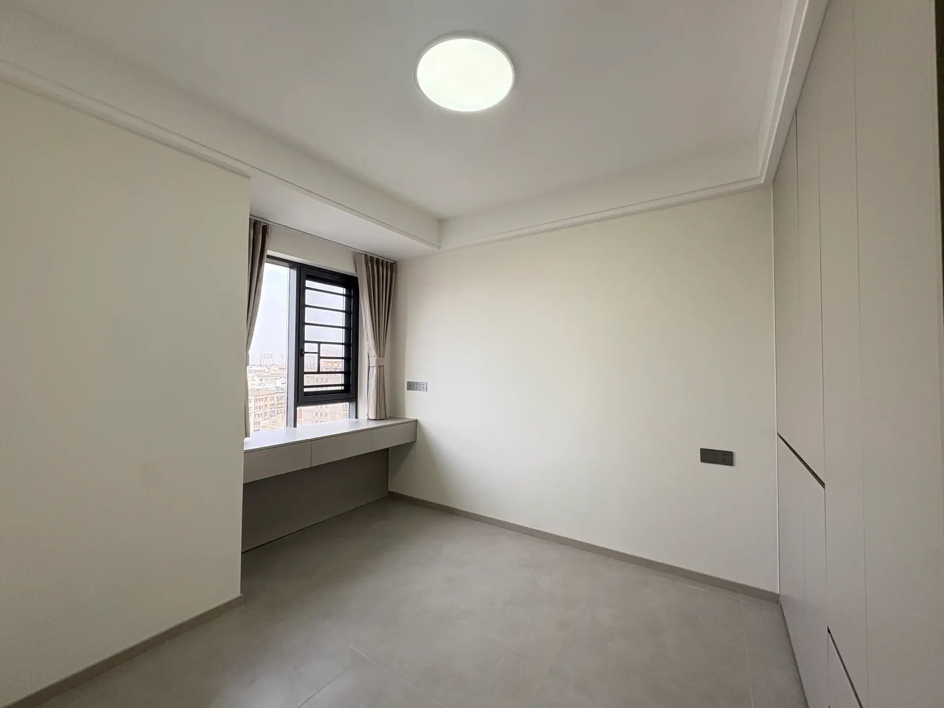 捡漏，城南，福星城，电‮好梯‬楼层，精装三房，证‬满二，急售