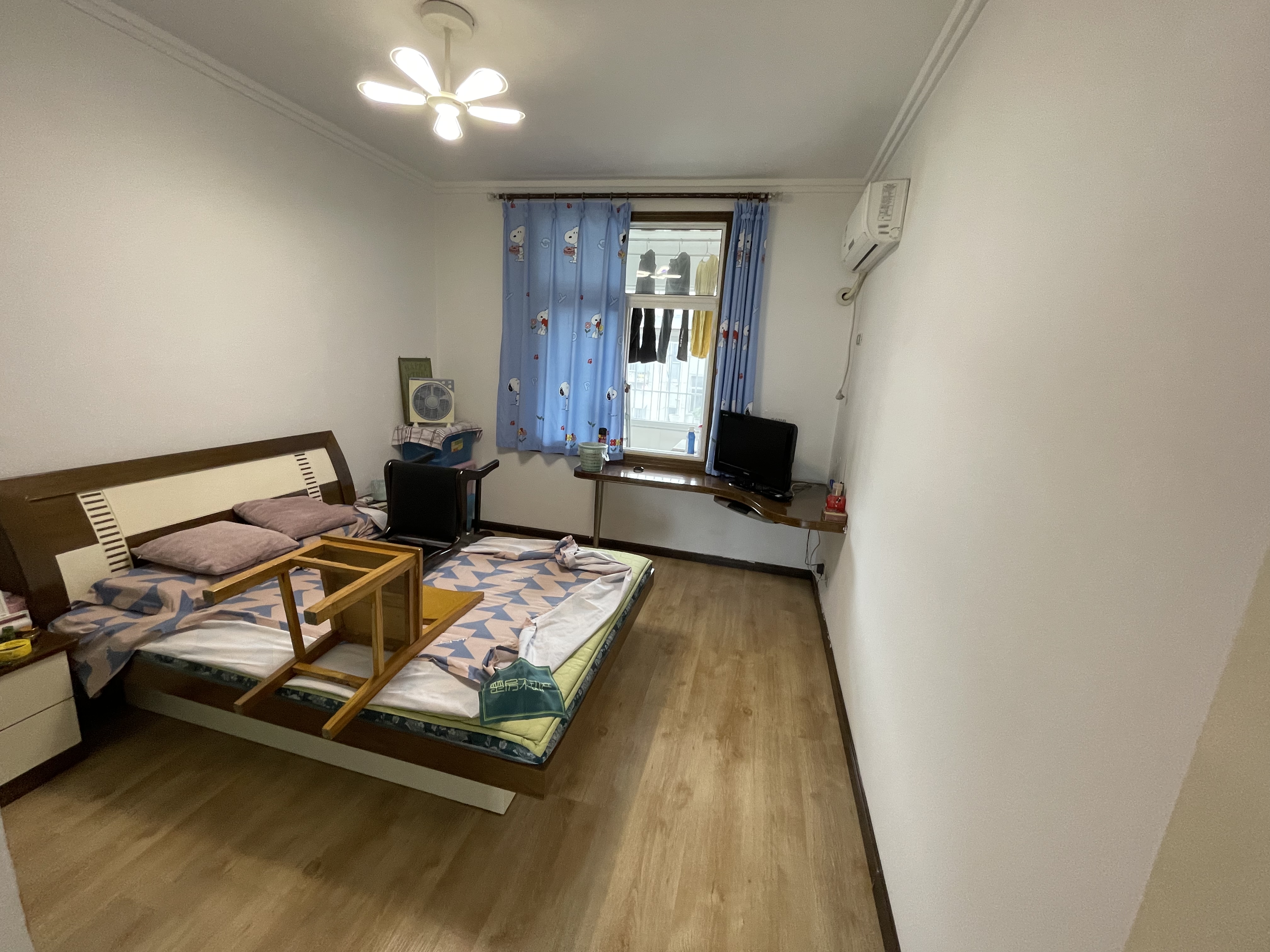 城西富迪三友对面干河财所宿舍大户型带地下室可以住人大阳台