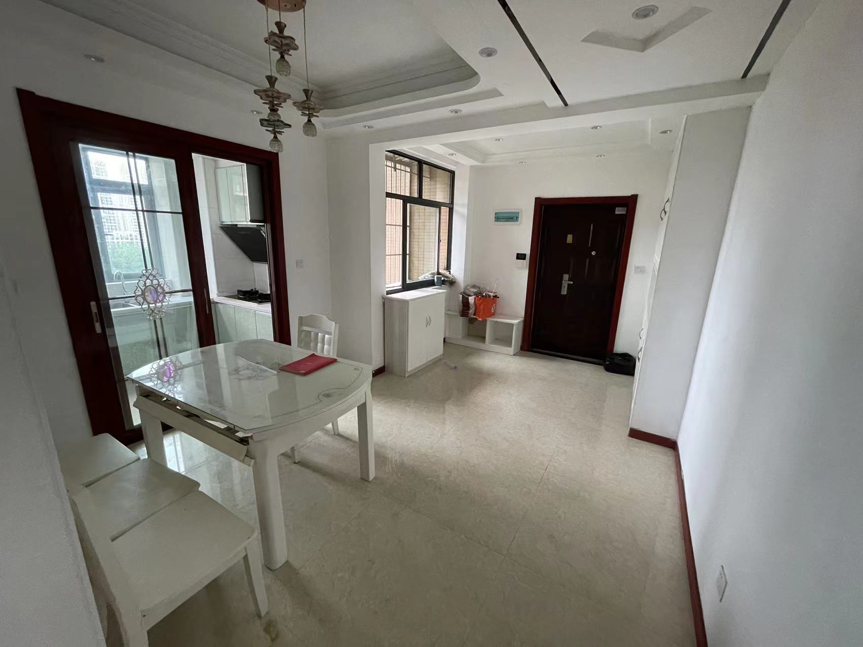 紫润尚城大三房出租电梯好楼层家电齐全看房方便