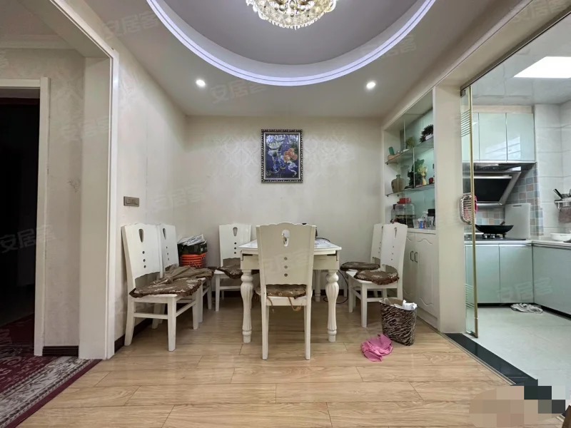 274，捡漏，城南新城壹号对面，刘口花苑，精装3房2卫，单价4200，电梯小高层