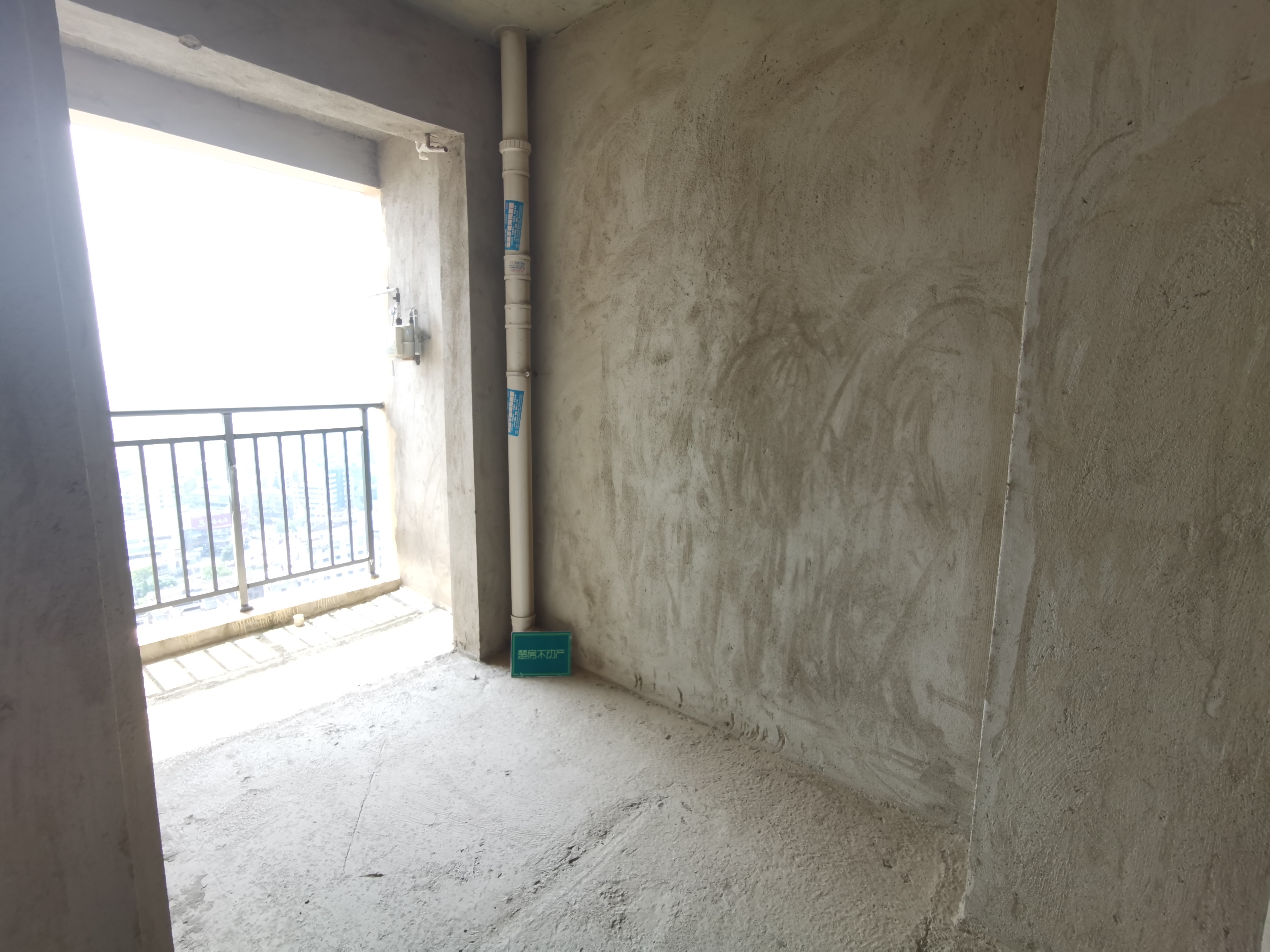 财源盛景毛坯大三房，视野 ，看房方便业主诚心卖