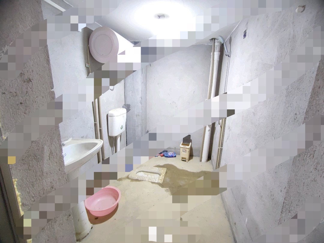 绿地香格里拉，复式，单价3000左右，四房，看中可谈，证满二