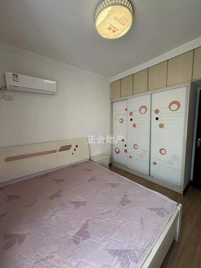 诚心出售，城南，城市丽景，精装3室2厅1卫，电梯好楼层，证满二，