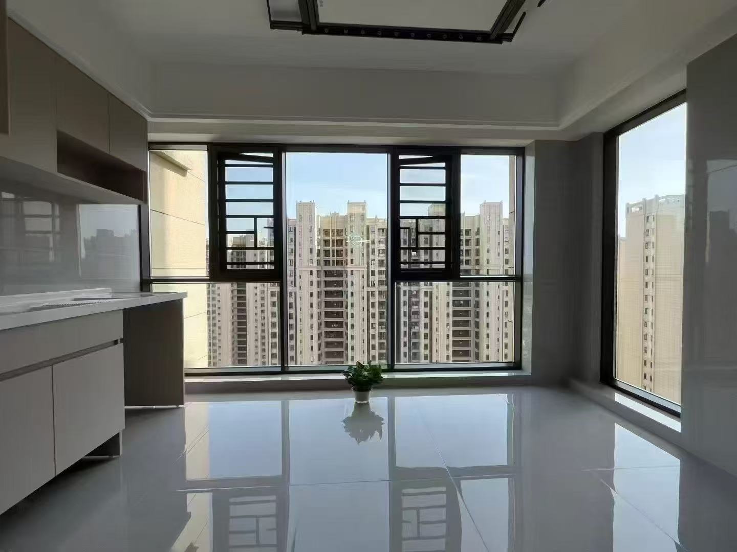 397，城南，御湖世家，拎包入住，精装3房2厅2卫，满二+带车位，