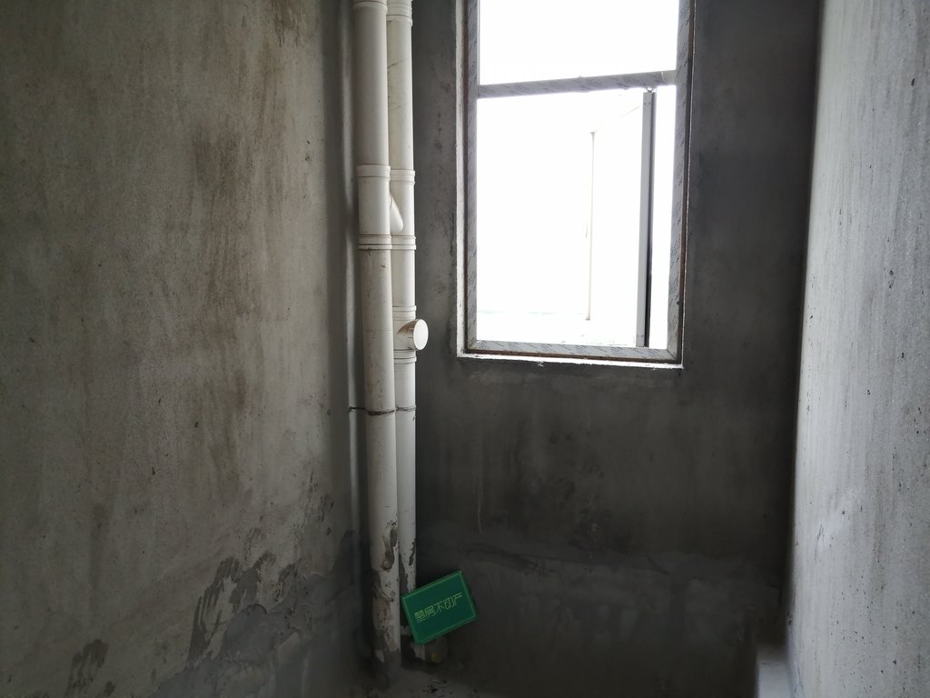 时代天骄毛坯南北通透中间楼层业主诚意出售