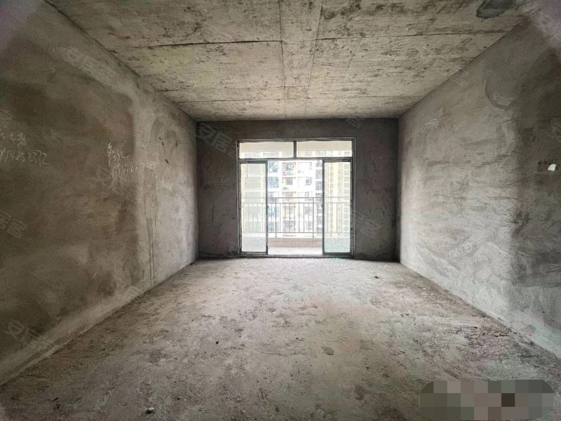 新城壹号新街，毛坯大三房，边户，好楼层，南北通透，双阳台，采光好，满五