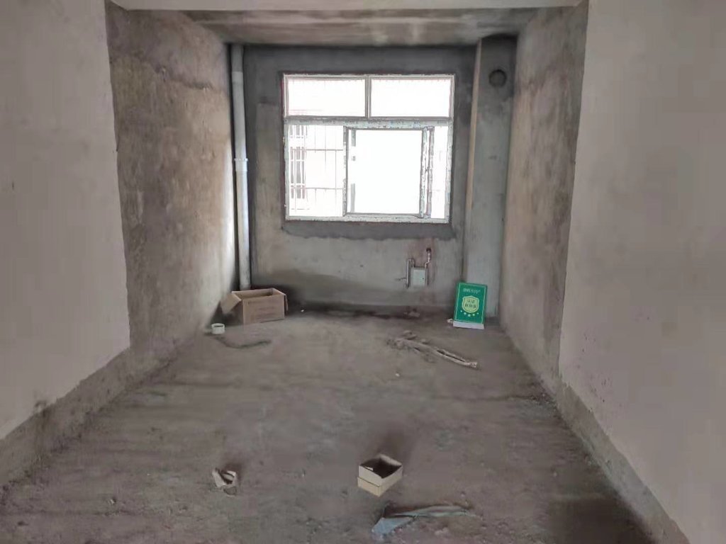 职院对面，杜原路小区步梯毛坯三楼，杜原路70年产权小区不动产证在