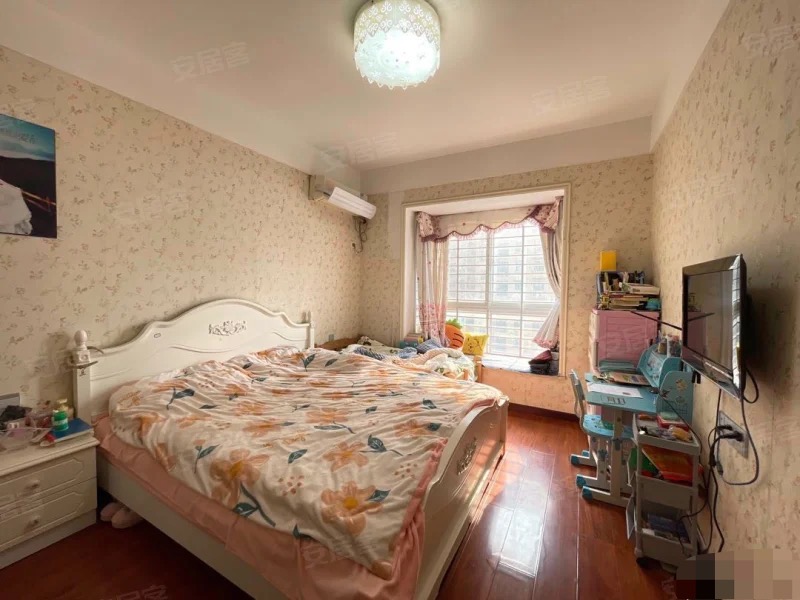 257，速度捡漏，房东降价了，三丰鼎城，好楼层，小高层，精装大三房，单价4536，,仙桃xiao学