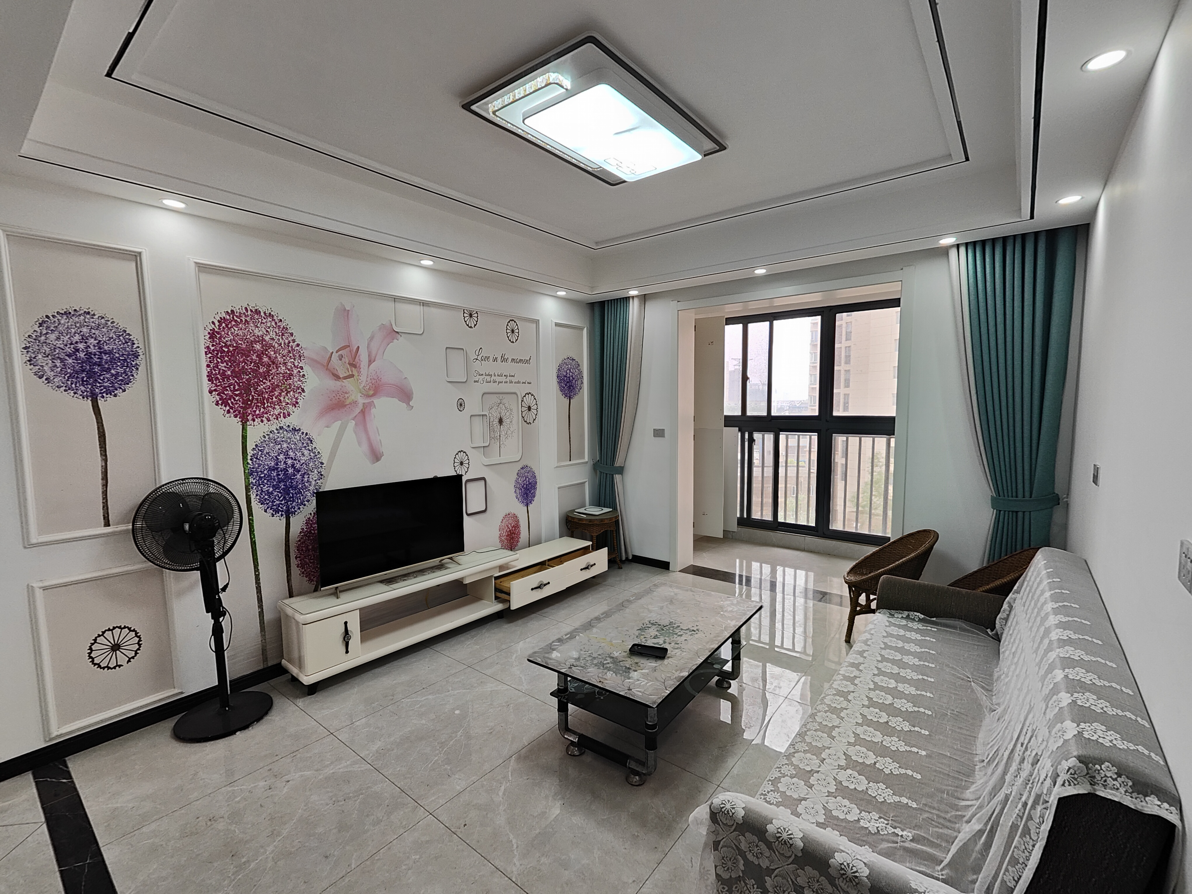 沃尔玛附近南国明珠精装两房出租，成色非常新 家电齐全 拎包入住