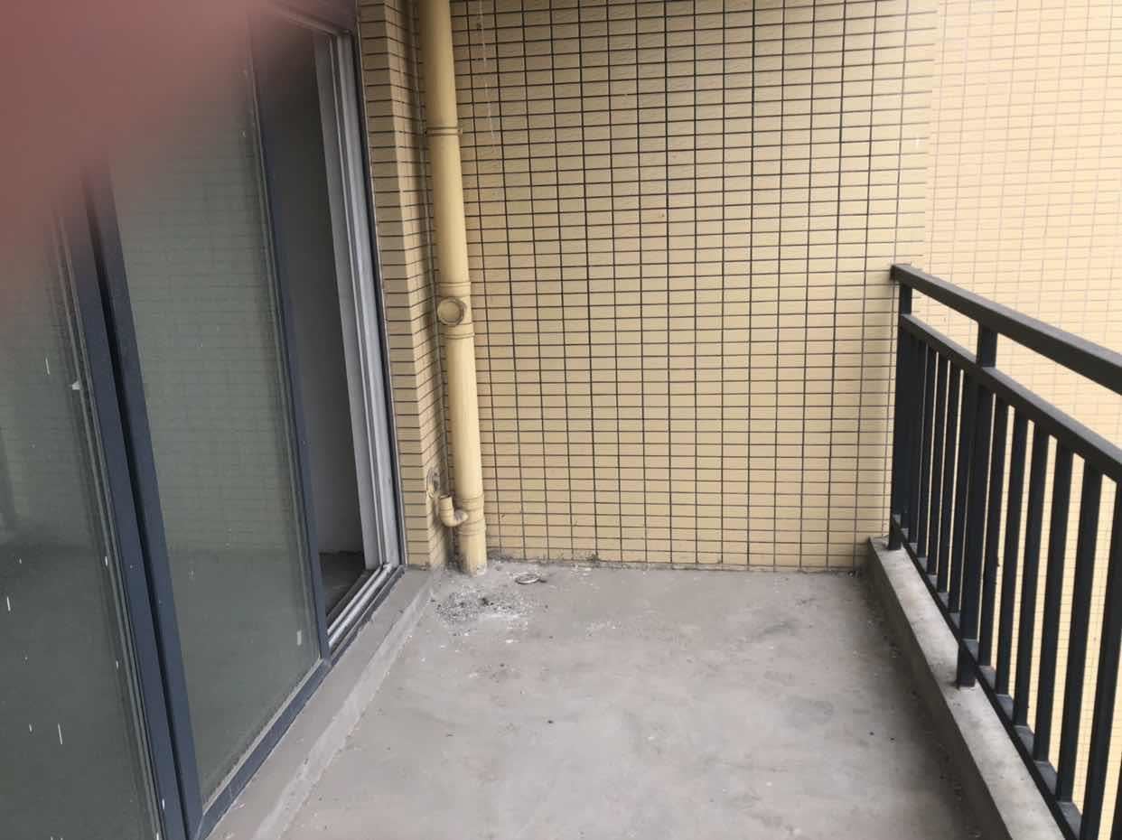 三丰鼎城大两房，南北通透边户，想要小面积南北通透边户的看过来