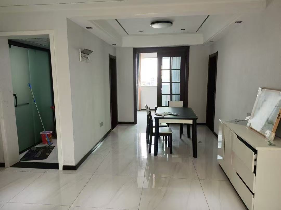 降价了，捡漏，公园世家，精装四房，成色好！好楼层，南北通透，证满二