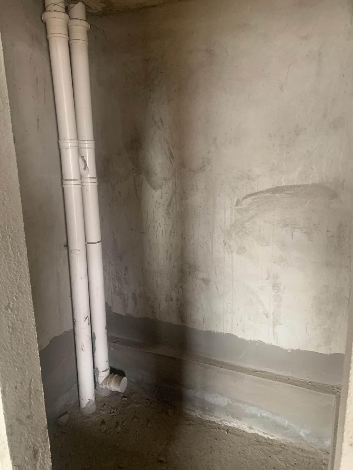 东城国际，4中旁，交通便利