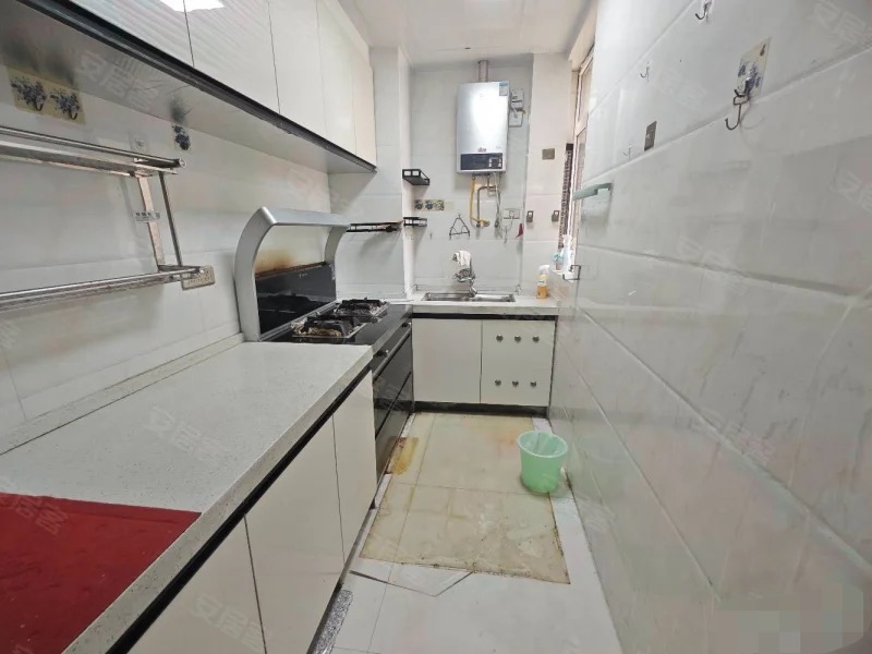 236，降价了，业主急售，一中附近，和合国际4期，精装3房，南北通透，楼层好，证件满两年，