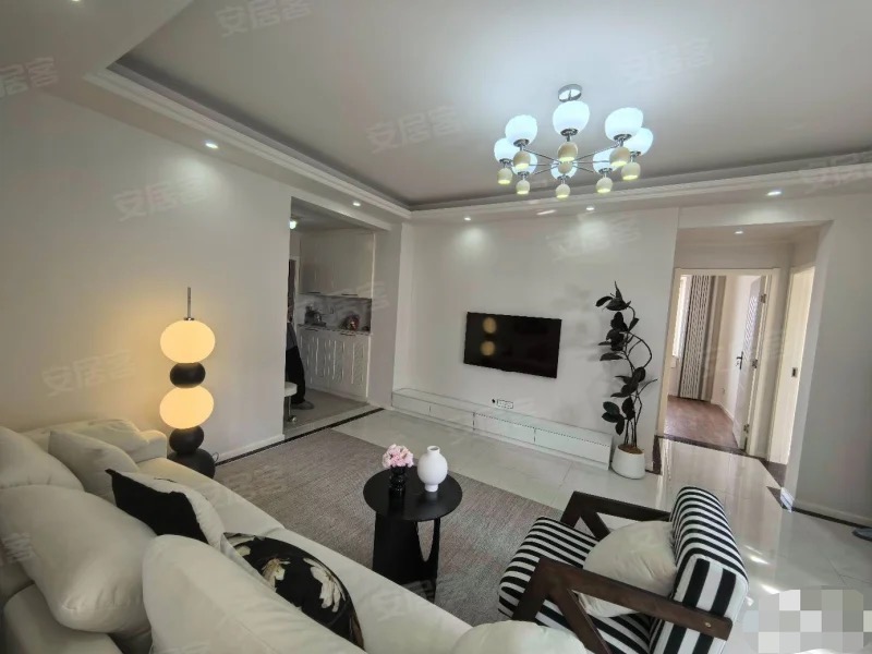 捡漏，城南，一中‬对面！翰墨苑，‮高小‬层，单价‬4800+，电梯好‬楼层12楼，精装‮三大‬房！满五