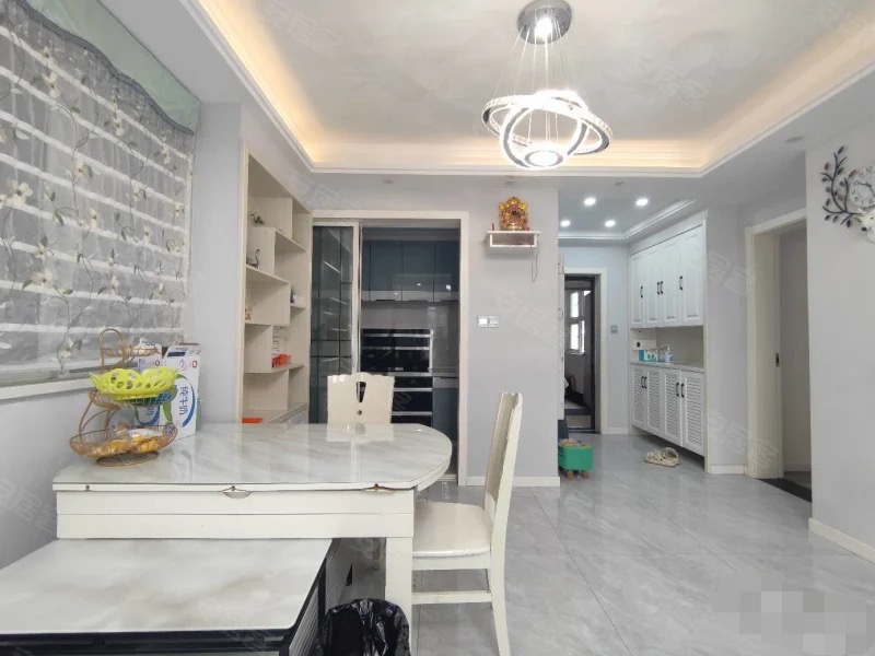 157，急售，房东诚心出售，满庭春，精装小三房，仙桃晓学和新三中，全屋中央空调，满二，中间楼层