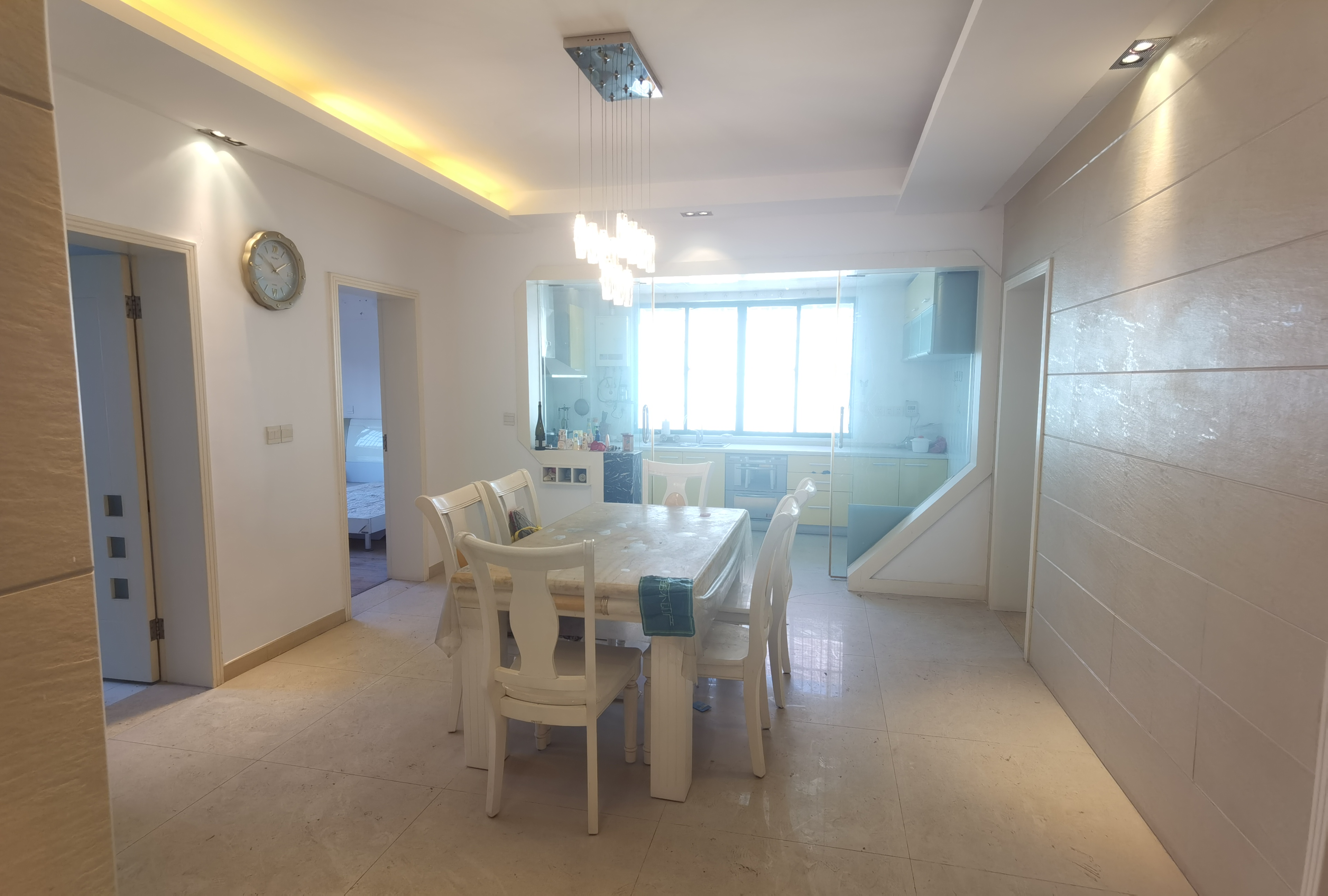 仙河城市花园大四房旁边就是武商出行方便看房也方便欢迎来电咨询