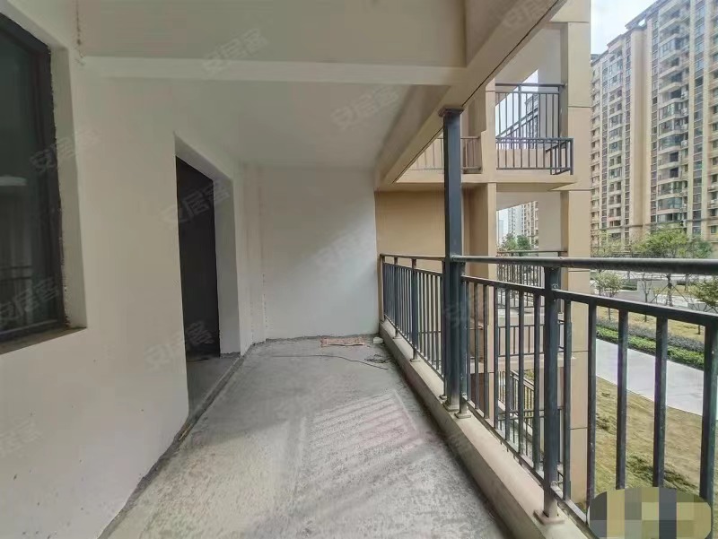 269，降价了，朝阳丽景，边户，单价5200，送大大露台，毛坯三房，南北通透