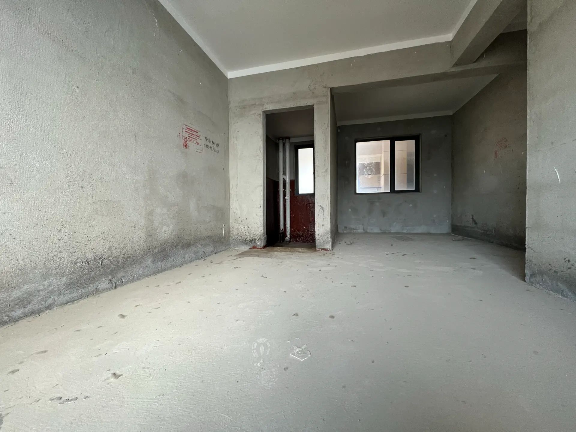 捡漏，房东急售，森林国际翡冷翠，电梯好楼层，采光好，证满二