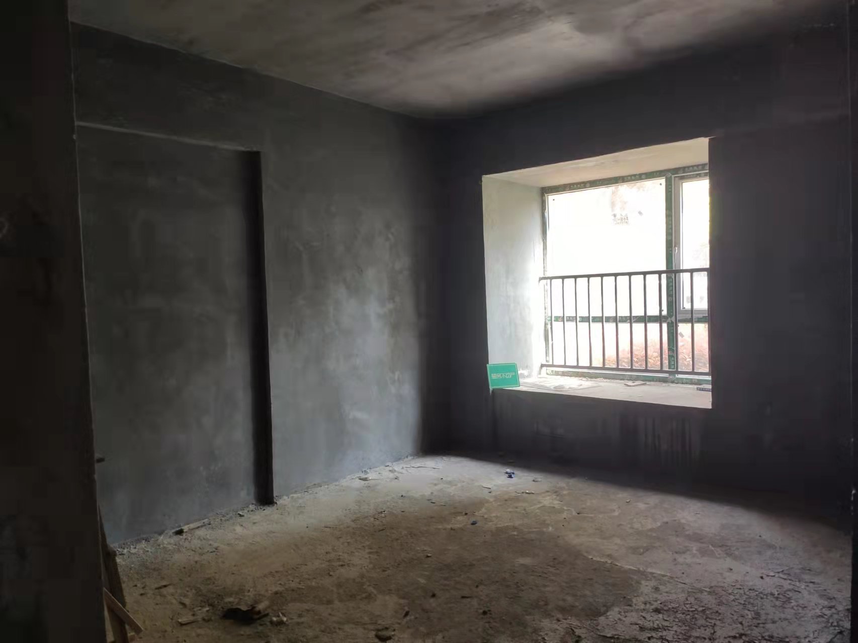 新三中门口元泰未来城毛坯三室两厅两卫城南毛坯现房