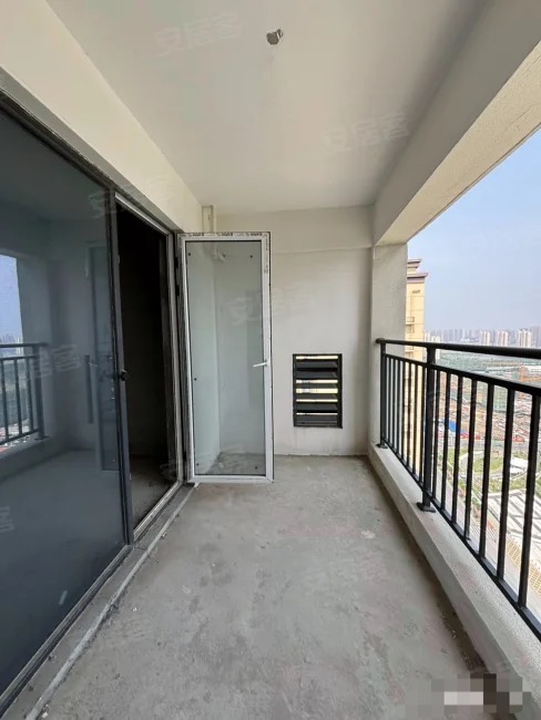 城南，蓝天花园，单价6字头，人车分流，1梯1户，大三房，送入户花园