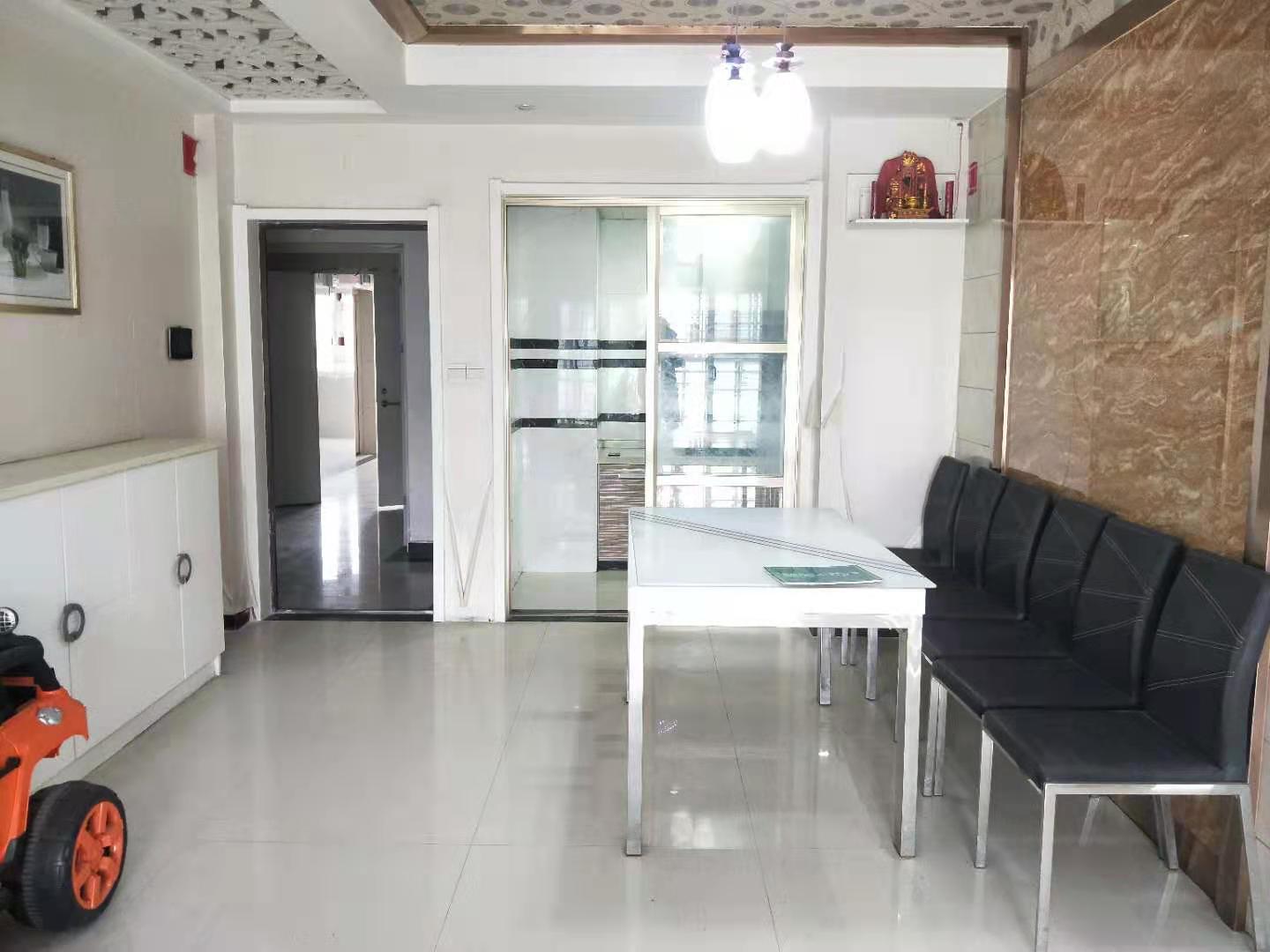 福星城精装大三房单价低保养很好南北通透诚心出售