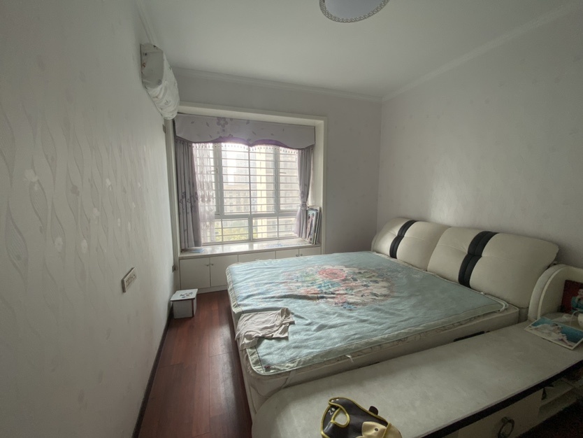 捡漏，田园国际，电梯边户，精装3房2卫，好楼层，诚心出