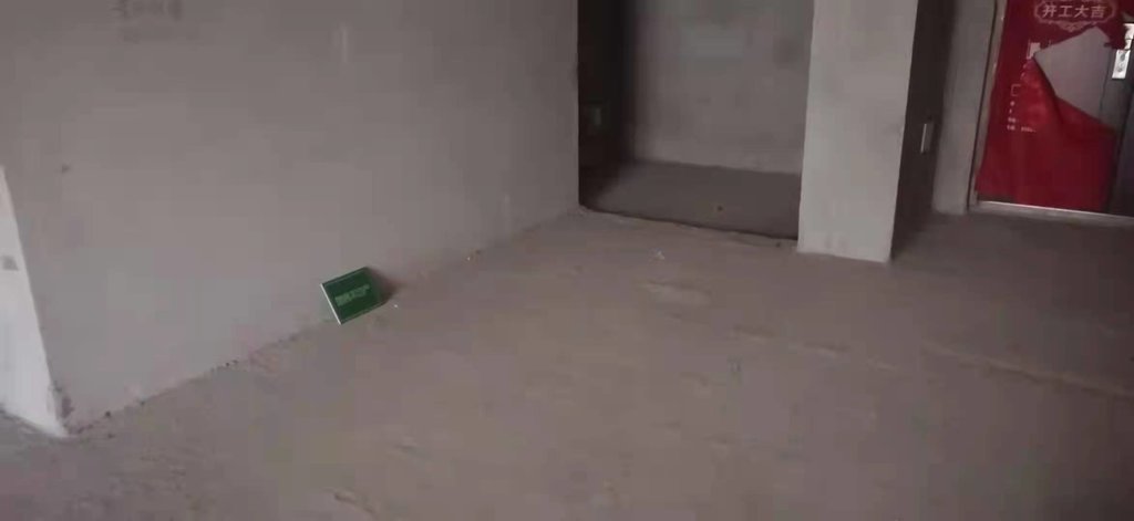 蓝天新城，毛坯，三房两卫，中高楼层，诚心出售，看房方便