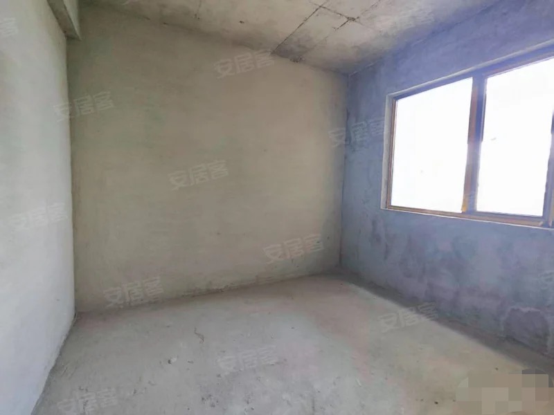 407，亏血本，捡漏，城南，毛坯三房，视野采光好，手慢无，