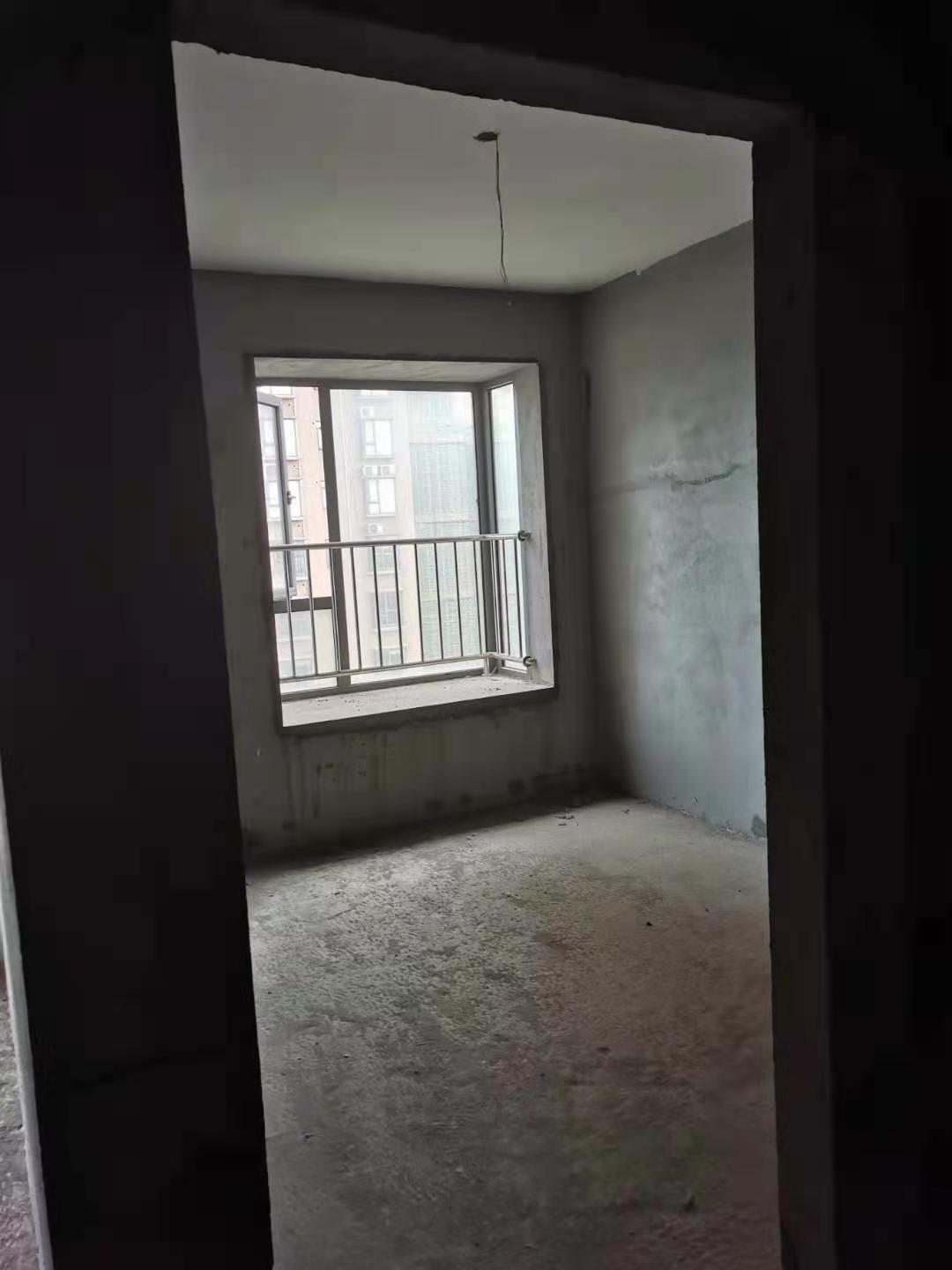 紫菘紫润尚城标准两室两厅一卫两阳台诚意出售