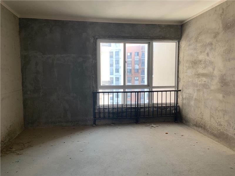 城西鸿昇现代城144平大四房送超大入户花园证满两年过户费低